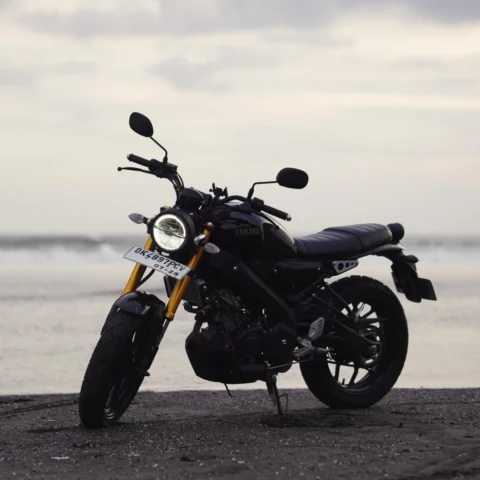 Get yours now! - Inframe bike : YAMAHA XSR155 More Information click link in Bio. - Tags #sewamotor #sewamotor…